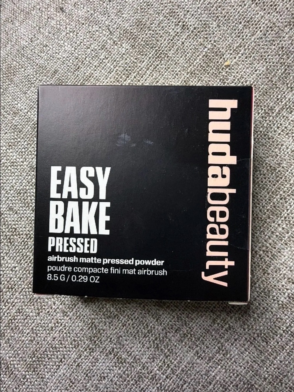Huda Beauty Easy Bake Pressed Airbrush Matte Powder - Banana bread